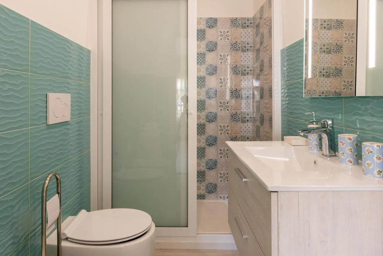Marina Di Ragusa Cozy Apartments With Private Parking