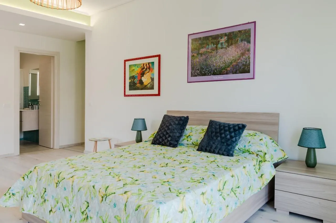 Marina Di Ragusa Cozy Apartments With Private Parking  Marina di Ragusa