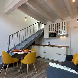 Nuovo Navigli , Milano Italia