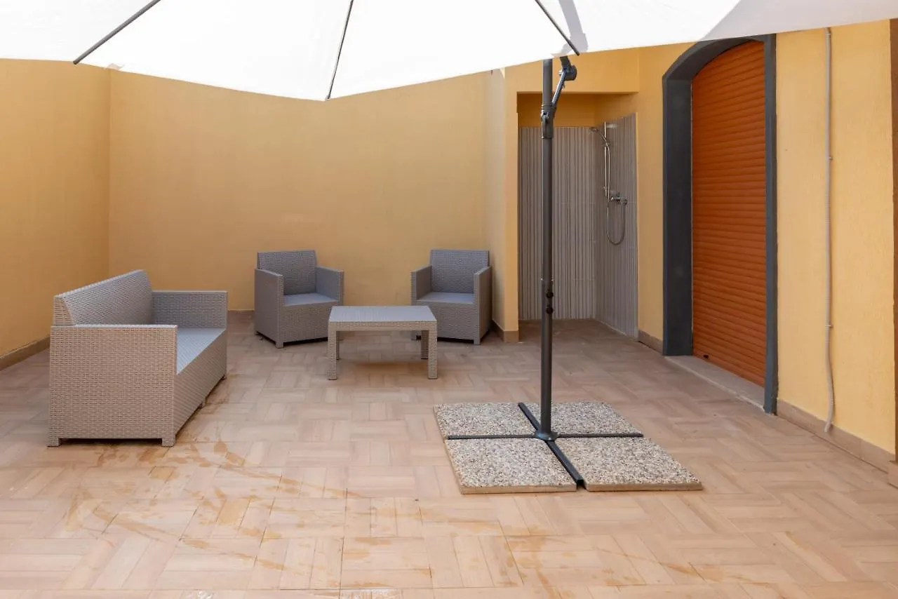 Marina Di Ragusa Cozy Apartments With Private Parking