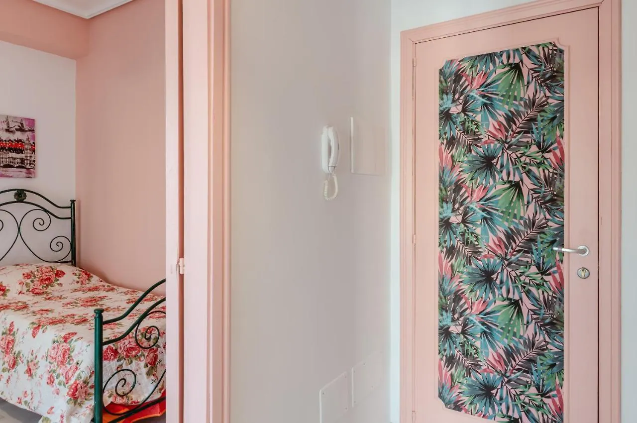 Marina Di Ragusa Cozy Apartments With Private Parking