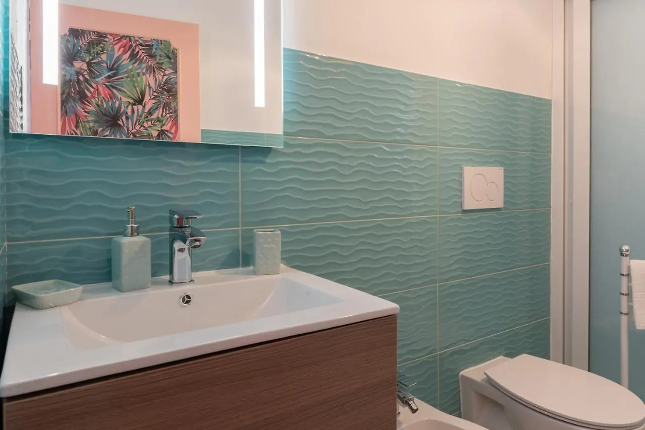 Marina Di Ragusa Cozy Apartments With Private Parking