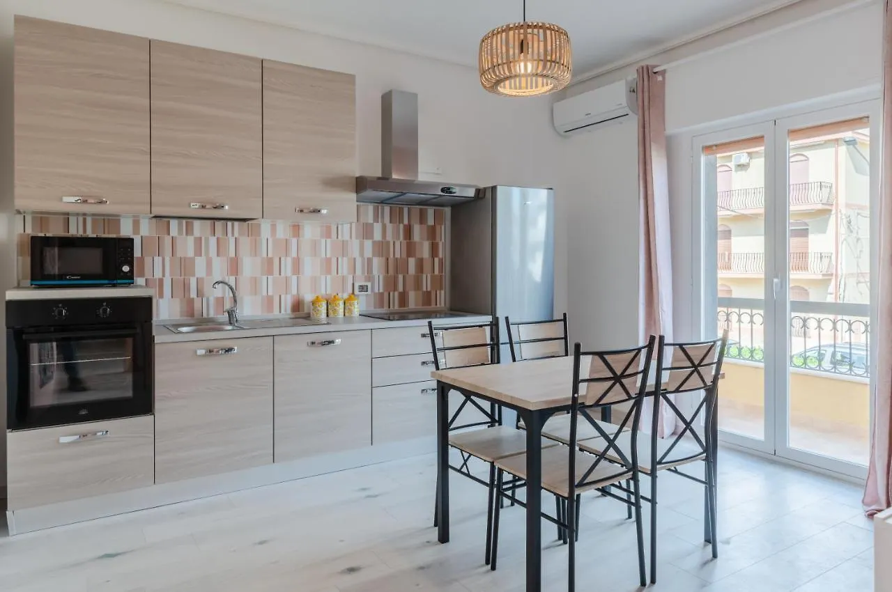 Marina Di Ragusa Cozy Apartments With Private Parking Marina di Ragusa