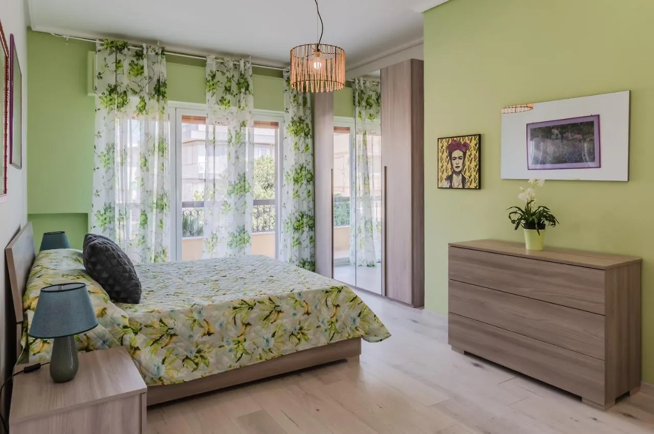 Marina Di Ragusa Cozy Apartments With Private Parking